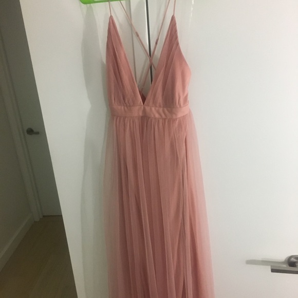 Criss-cross Backless Pink Gown - Picture 4 of 6